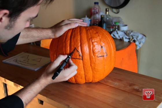 Foto Occhi di Come intagliare la Zucca di Halloween