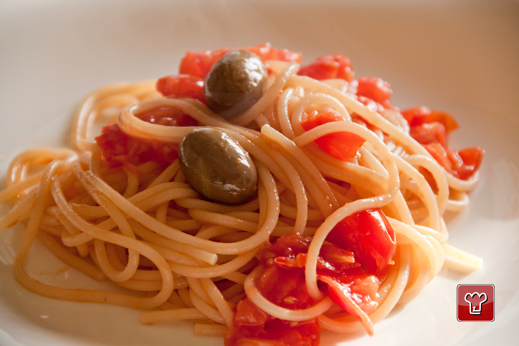 Anche ai cani piacciono gli spaghetti