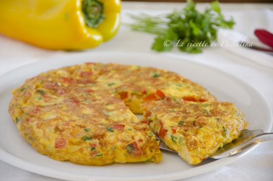 Foto Frittata di zucchine e erbette di Primavera: la cucina a base di uova