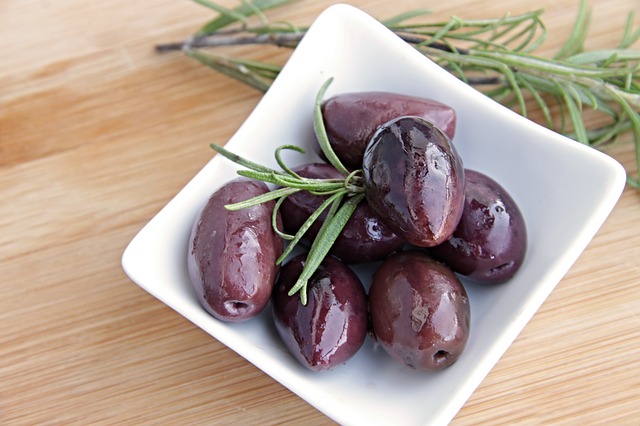 Il paté di olive: curiosità e consigli per l’uso
