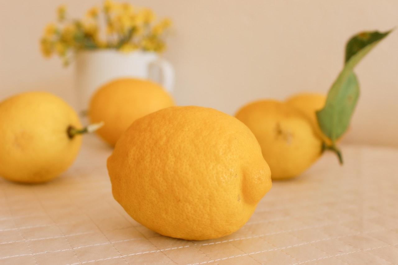 limoncello fatto in casa ricetta della nonna - Ricettepercucinare.com
