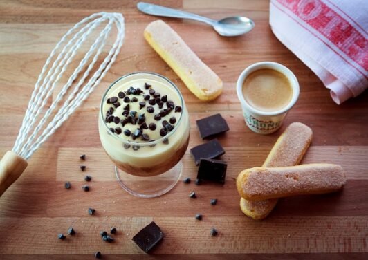 Dolce di savoiardi e crema, come farlo perfetto