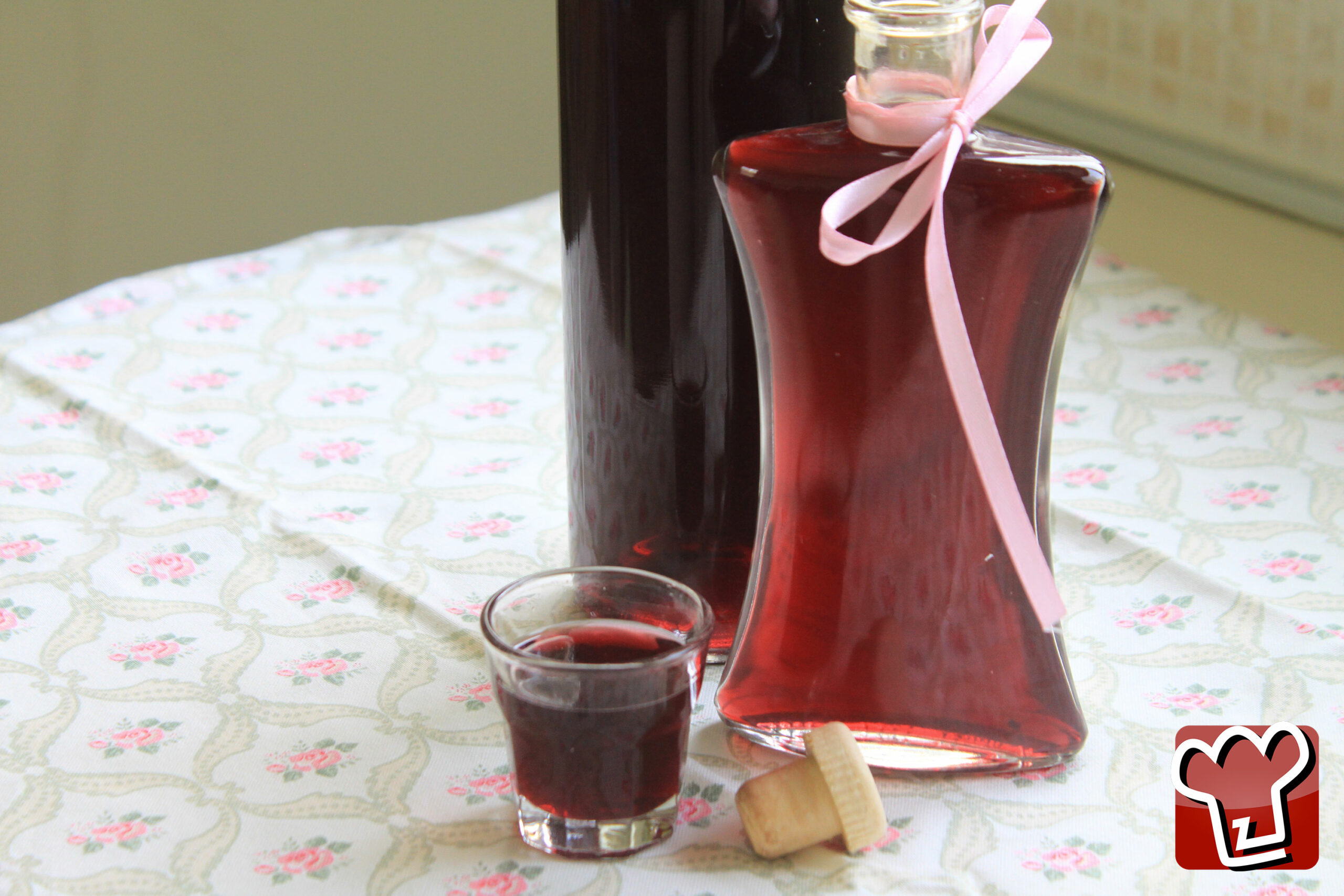 liquore di ciliegie - Ricettepercucinare.com