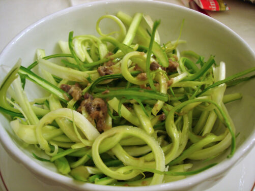 Come fare le puntarelle alla romana