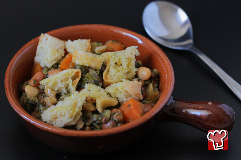 Ribollita: cos’è, perché si chiama così e gli errori che la rovinano